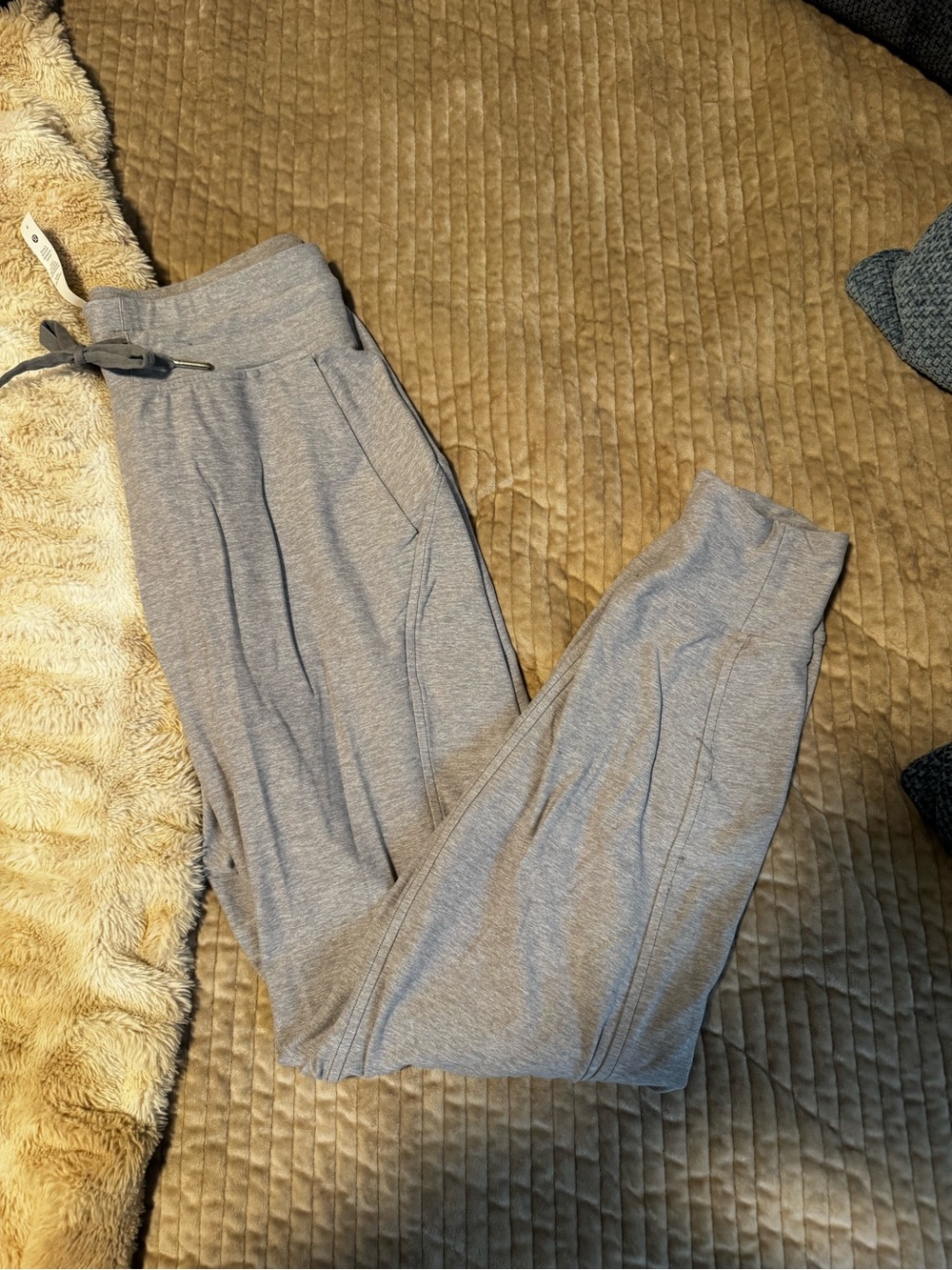 lululemon athletica women’s  Light Gray Jogger Pants